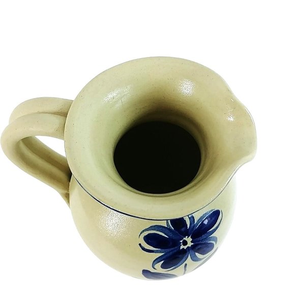 Pitcher Williamsburg Salt Glazed Pottery Blue Floral Blue Rimmed Lip WPF 2001 - Picture 7 of 9